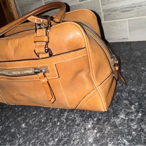 Coach Pre-owned Brown Hamptons Leather Purse - Picture 6 of 16